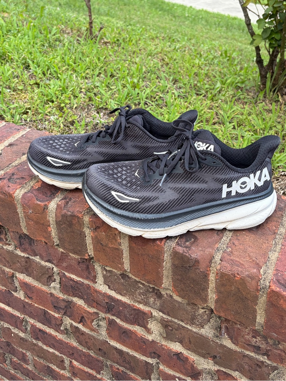 HOKA Clifton 9 women’s Black Running Shoes - Lightweight Cushioned Trainer